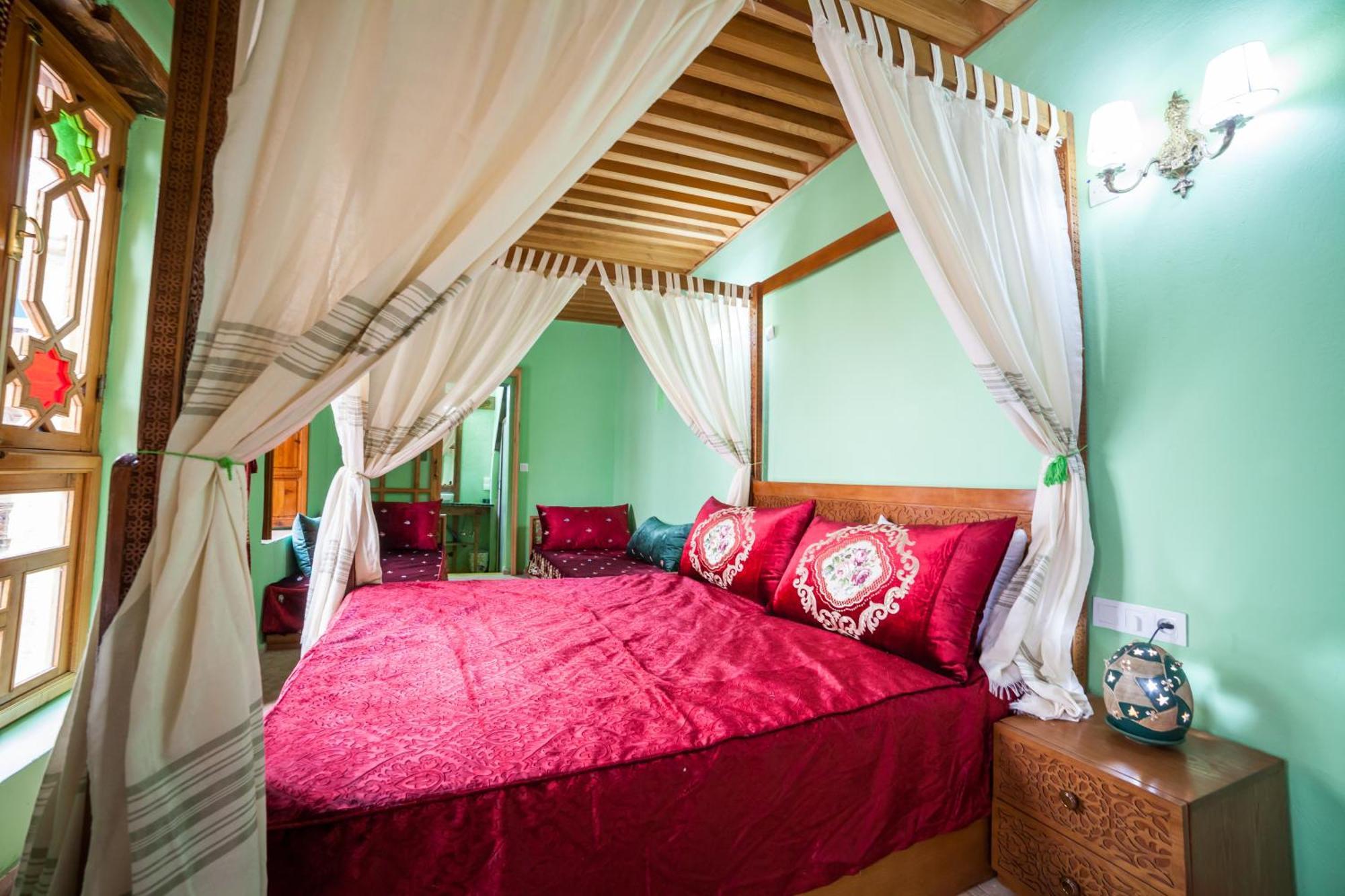 Dar Shaeir Bed & Breakfast Rabat Ruang foto